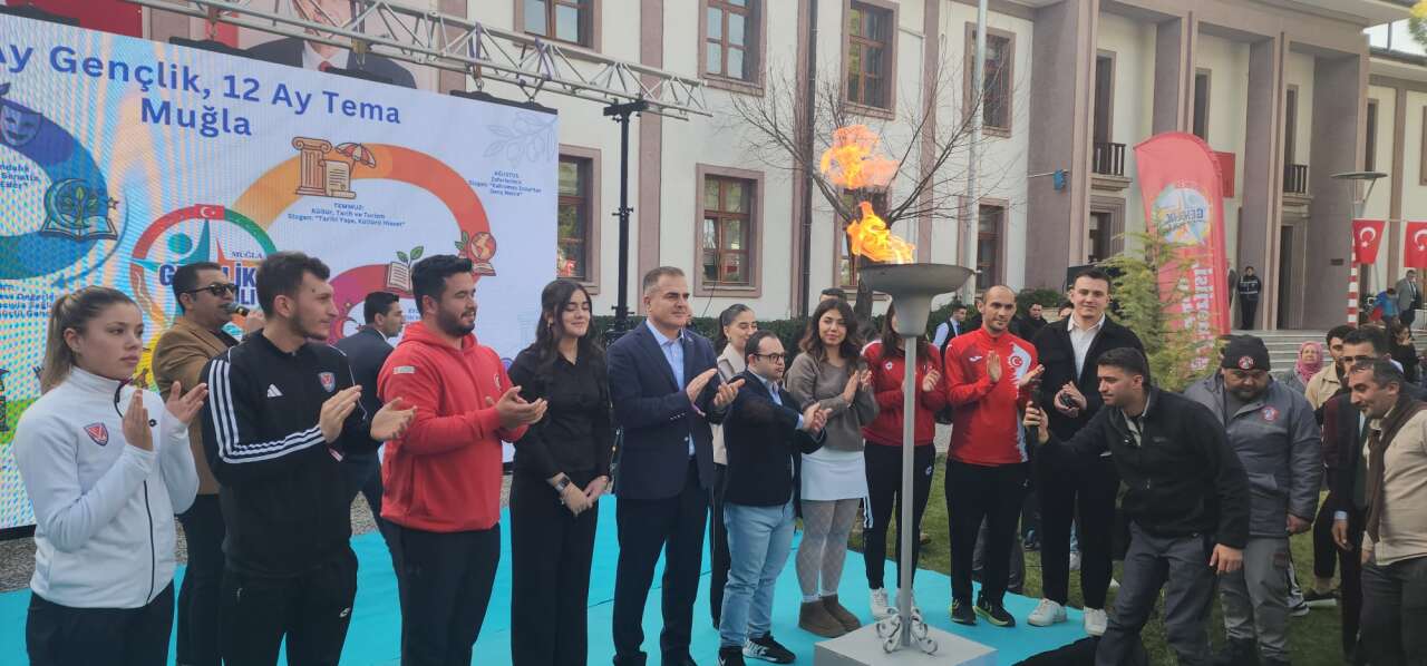 Muğla’da Gençliğin Yılı Başladı: Valilik Bahçesi Umut, Coşku ve Genç Seslerle Doldu 1